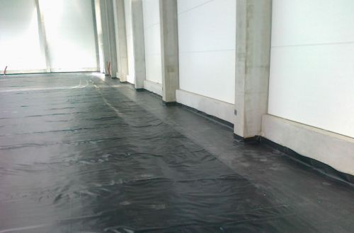 Izolace podlah Steelcase Ostrov u Stříbra, folií Stafol 914