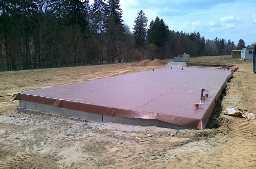 Rodinný dům Těchobuz - izolace základové desky folií Fatrafol 803